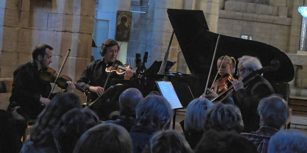 Une tradition désormais bien établie, le concert d'ouverture à la Chapelle Lalique, à Douvres, ici avec le Quatuor Elysée.